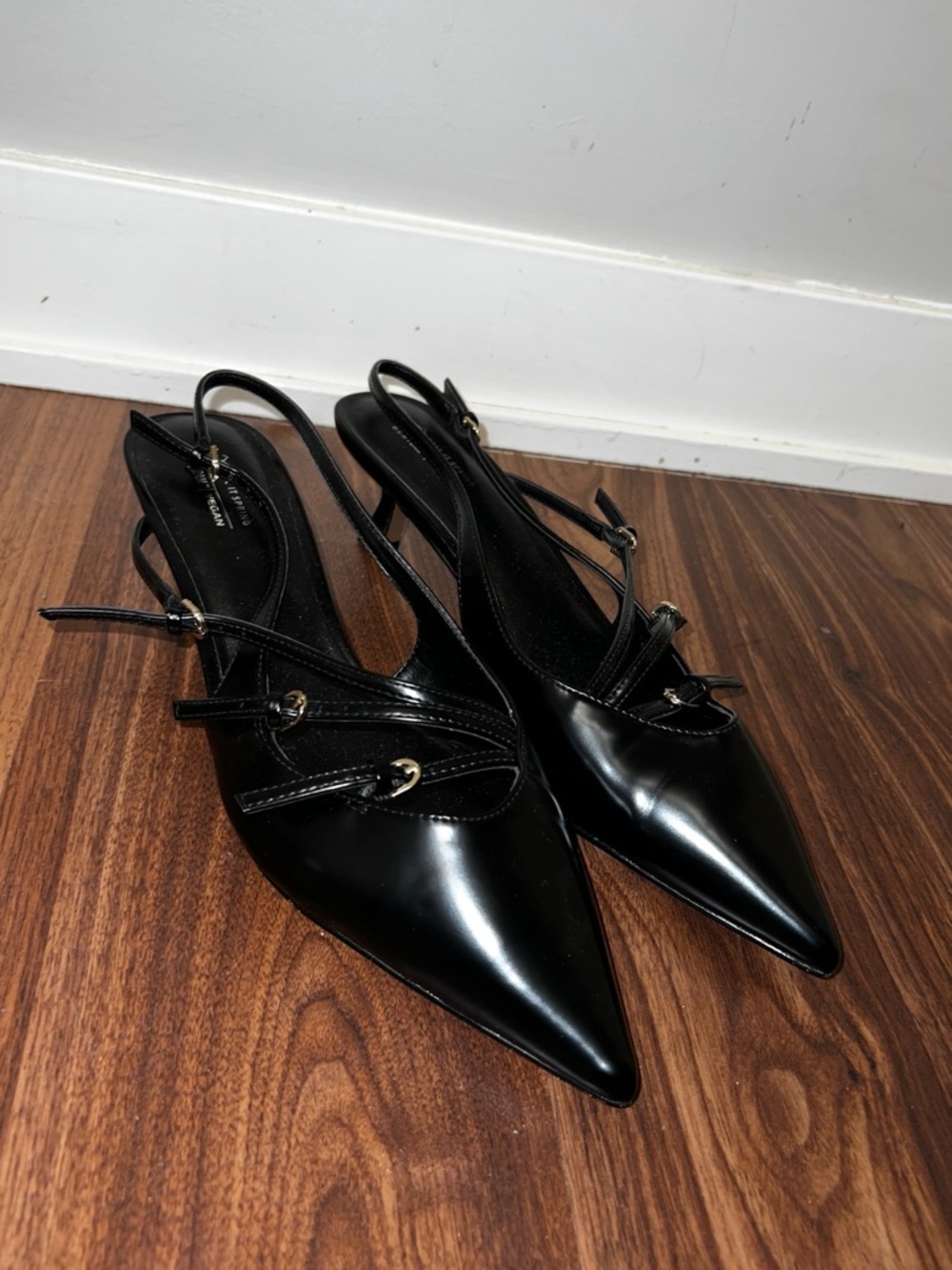 Steve Madden Black Patent Pointed Slingback Heels - Picture 3 of 4